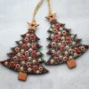 Ornamente de brad sub formă de brăduț pictat