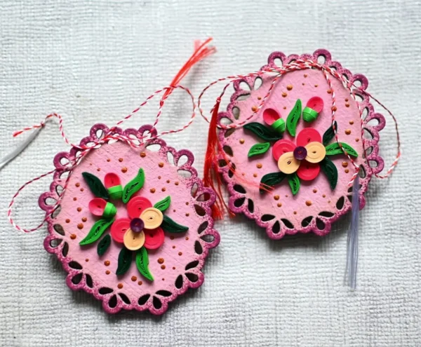 Mărțișoare panseluțe din hârtie quilling pe lemn